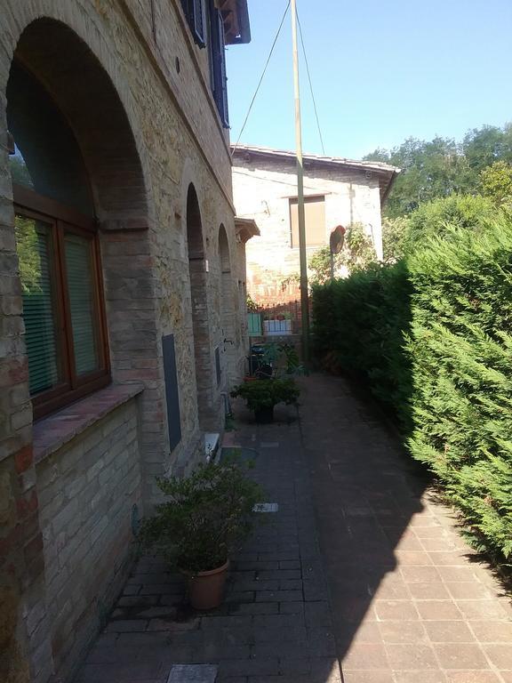 Casa Vacanze L'Oliveta Siena Luaran gambar
