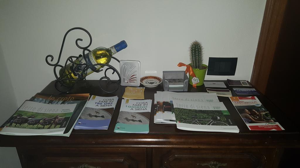 Casa Vacanze L'Oliveta Siena Luaran gambar