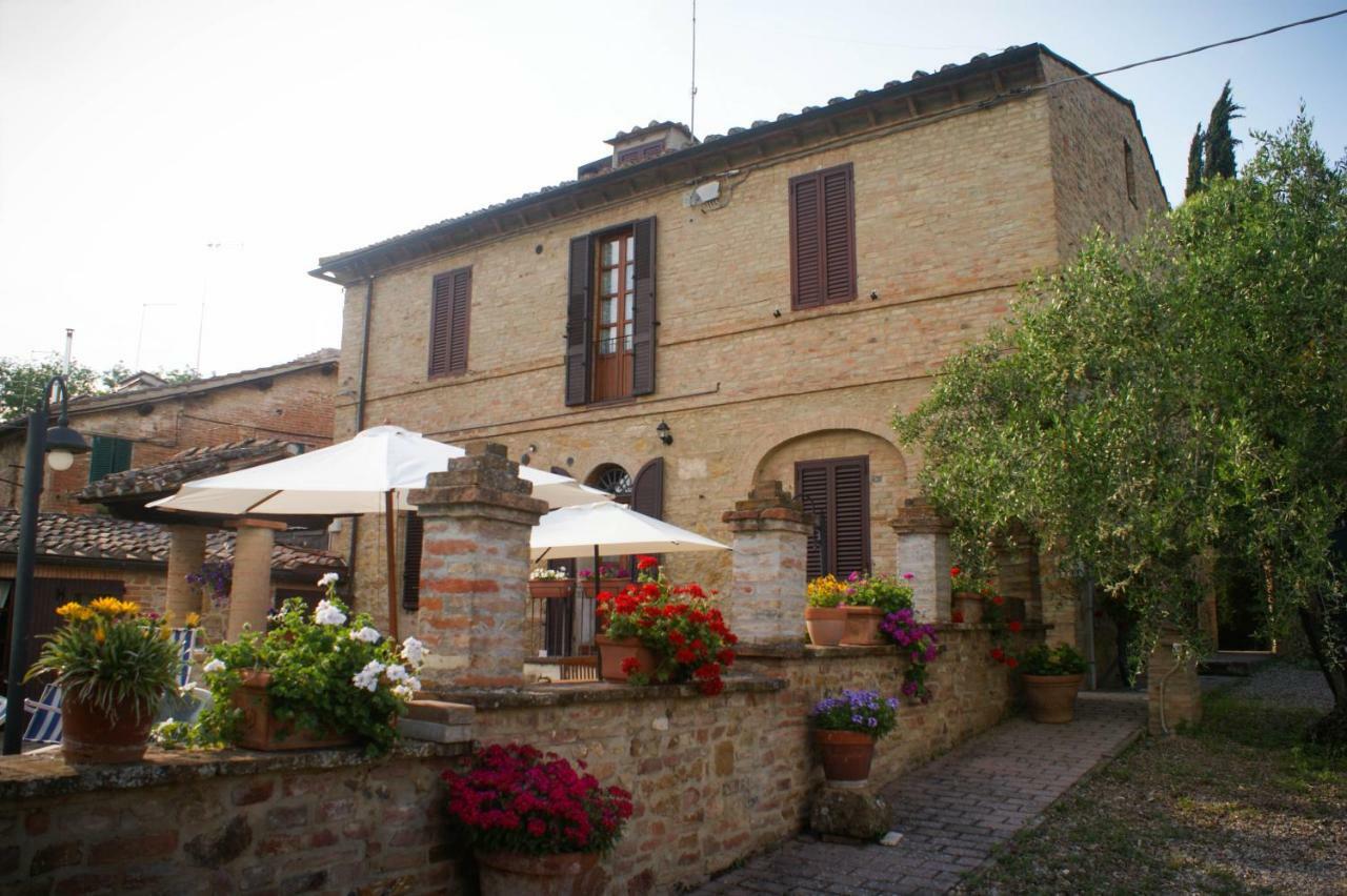 Casa Vacanze L'Oliveta Siena Luaran gambar